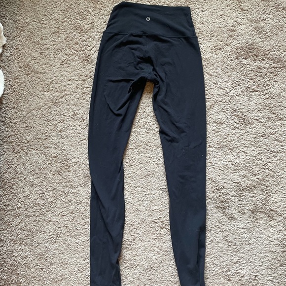 Women’s High Waisted Lululemon Wunder Under Leggings - Picture 3 of 3